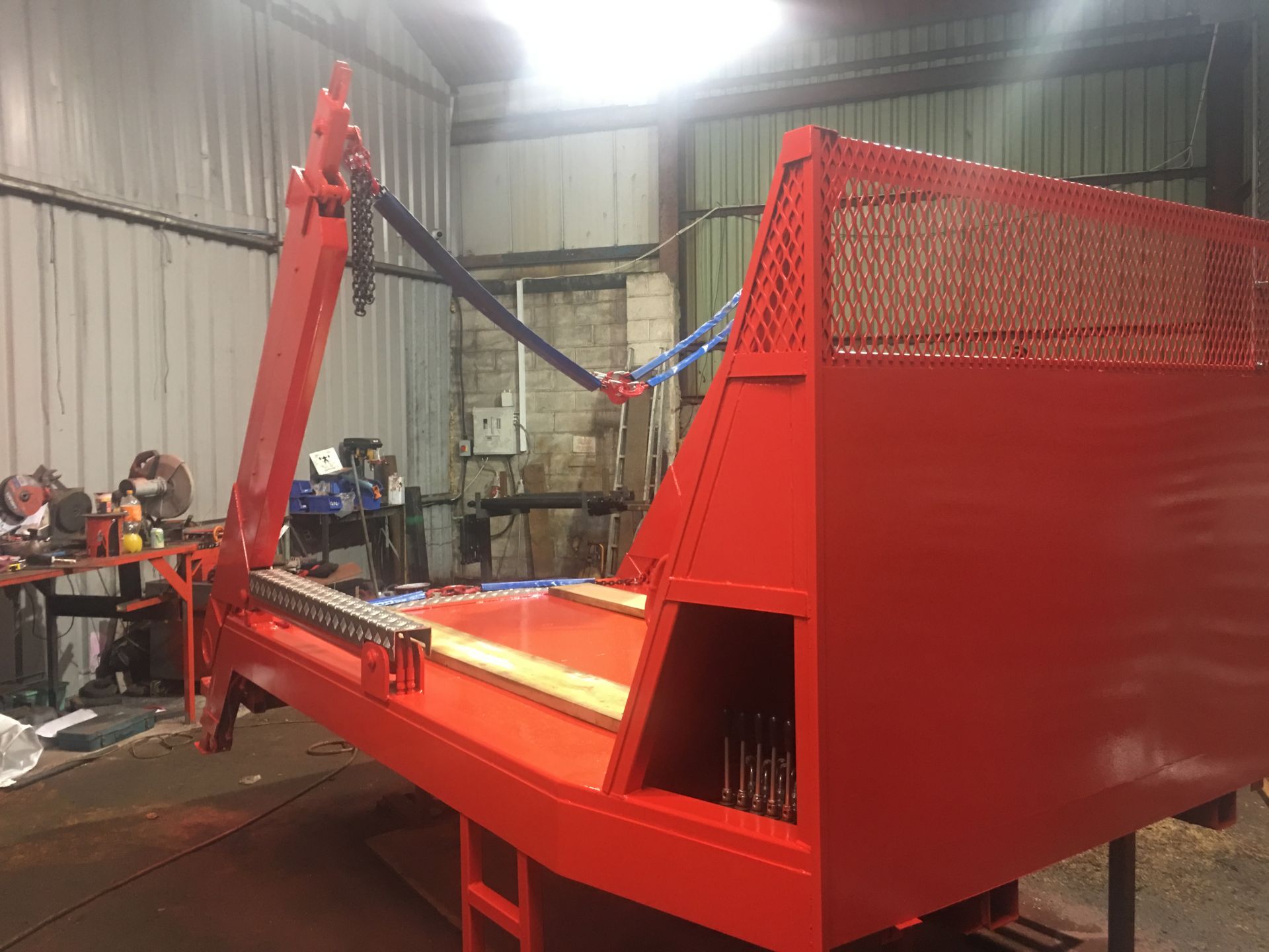 MINI SKIP LORRY'S 3.5 TON