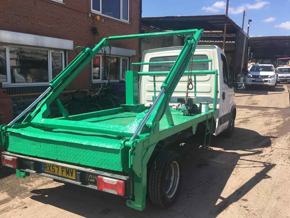 MINI SKIP LORRY'S 3.5 TON